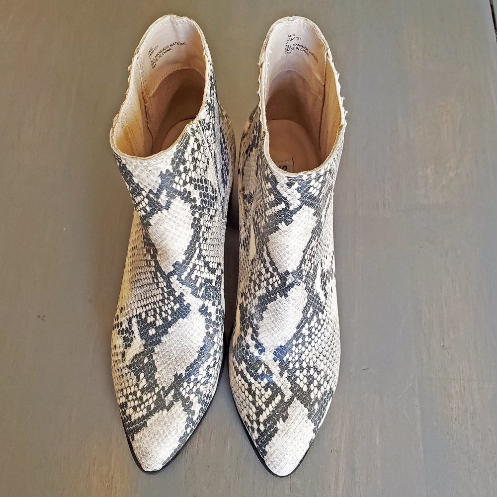 Steven Madden Cream Reptile Booties